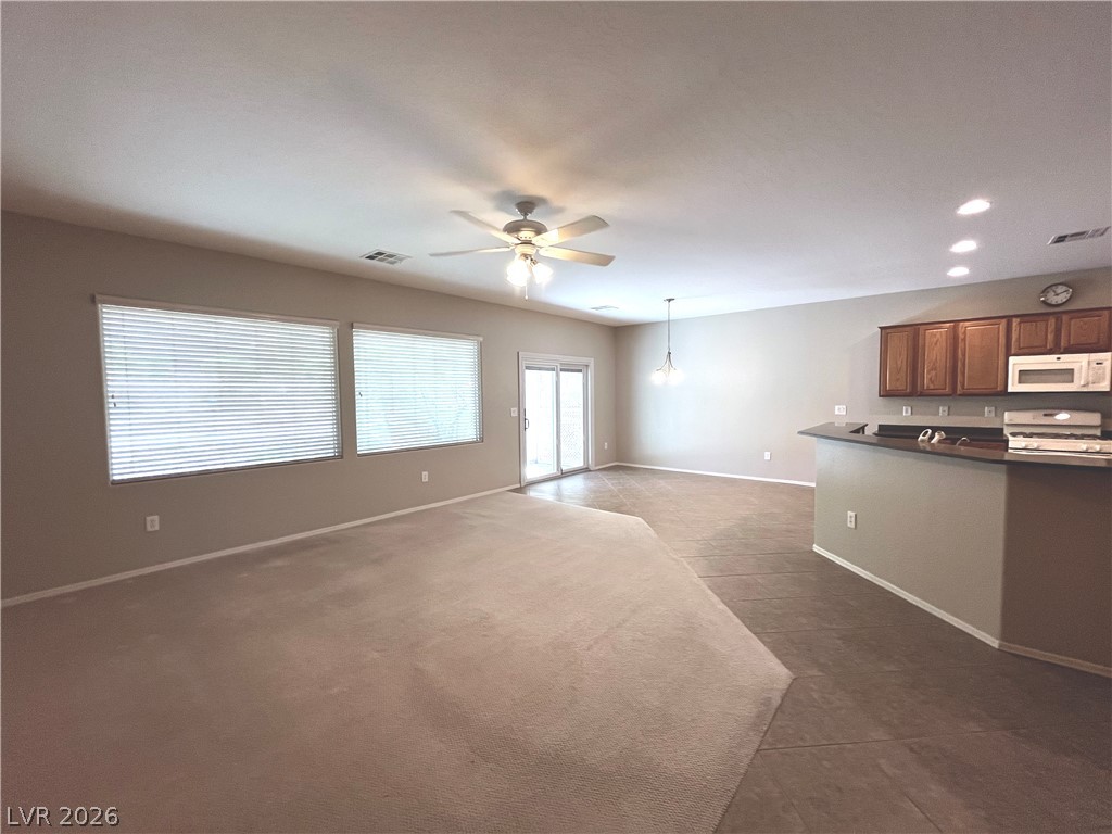 2527 Stardust Valley Drive Property Photo 4