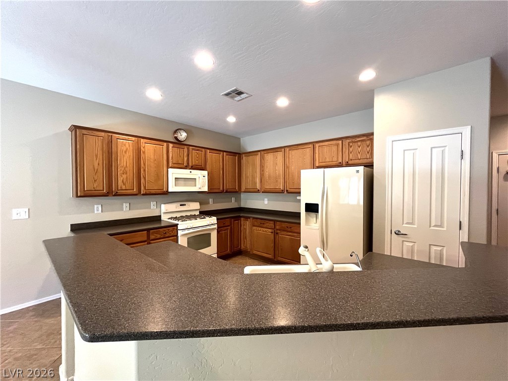2527 Stardust Valley Drive Property Photo 9