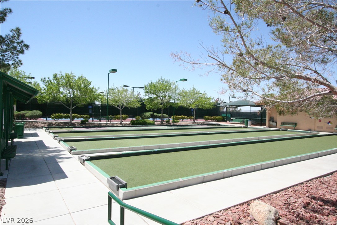 2527 Stardust Valley Drive Property Photo 47