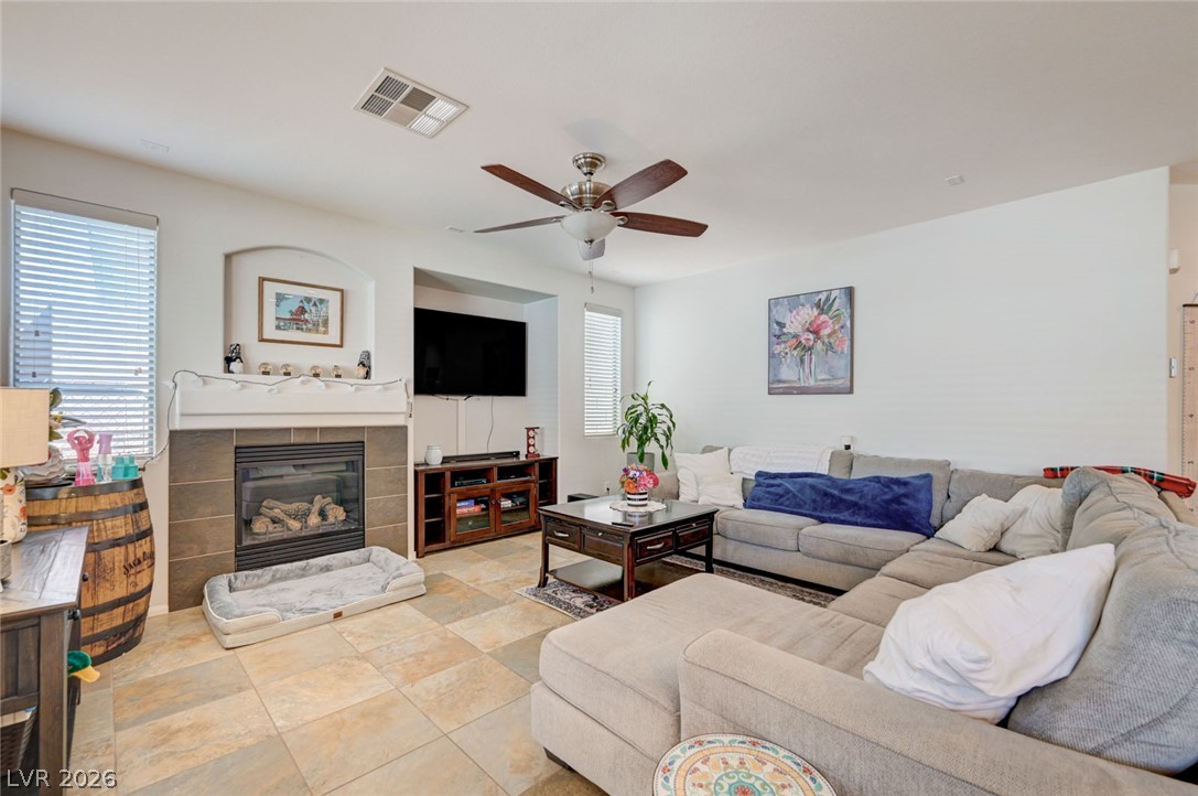 260 Jessica Grove Street Property Photo 18