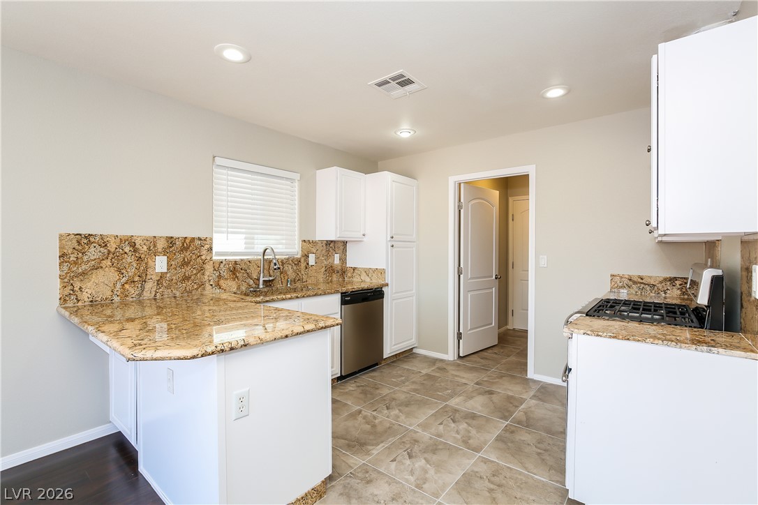 2052 Houdini Street Property Photo 5