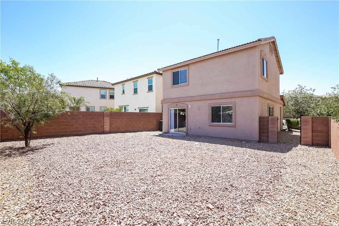 2052 Houdini Street Property Photo 14