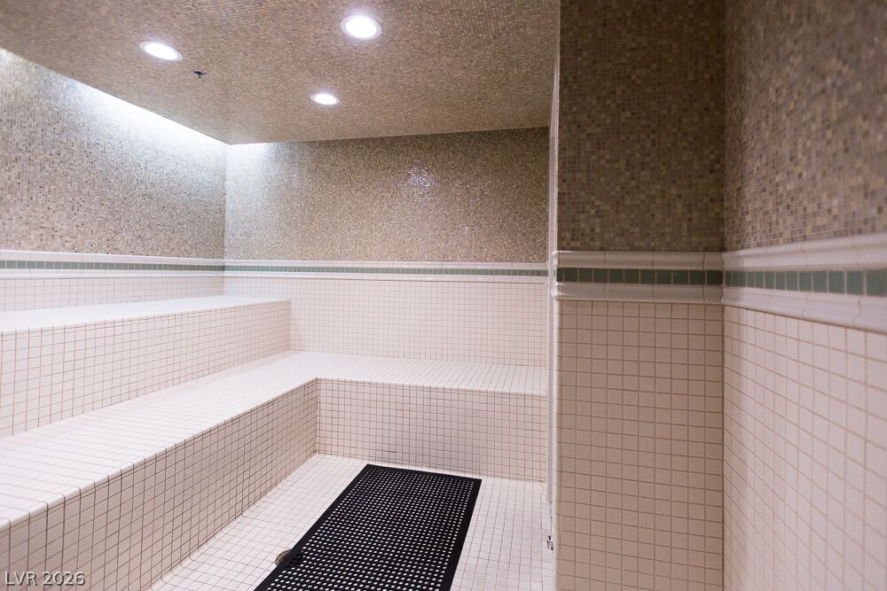 2700 South Las Vegas Boulevard 3701 Property Photo 8