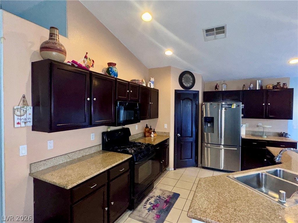 320 Purple Passion Avenue Property Photo 10