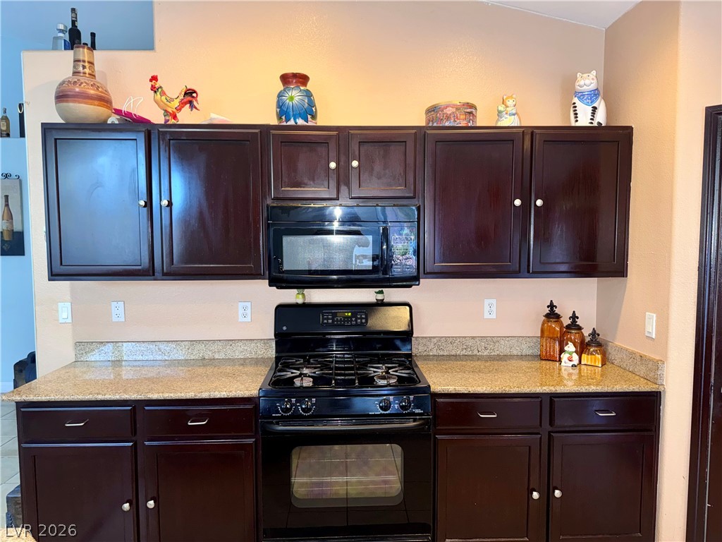 320 Purple Passion Avenue Property Photo 12