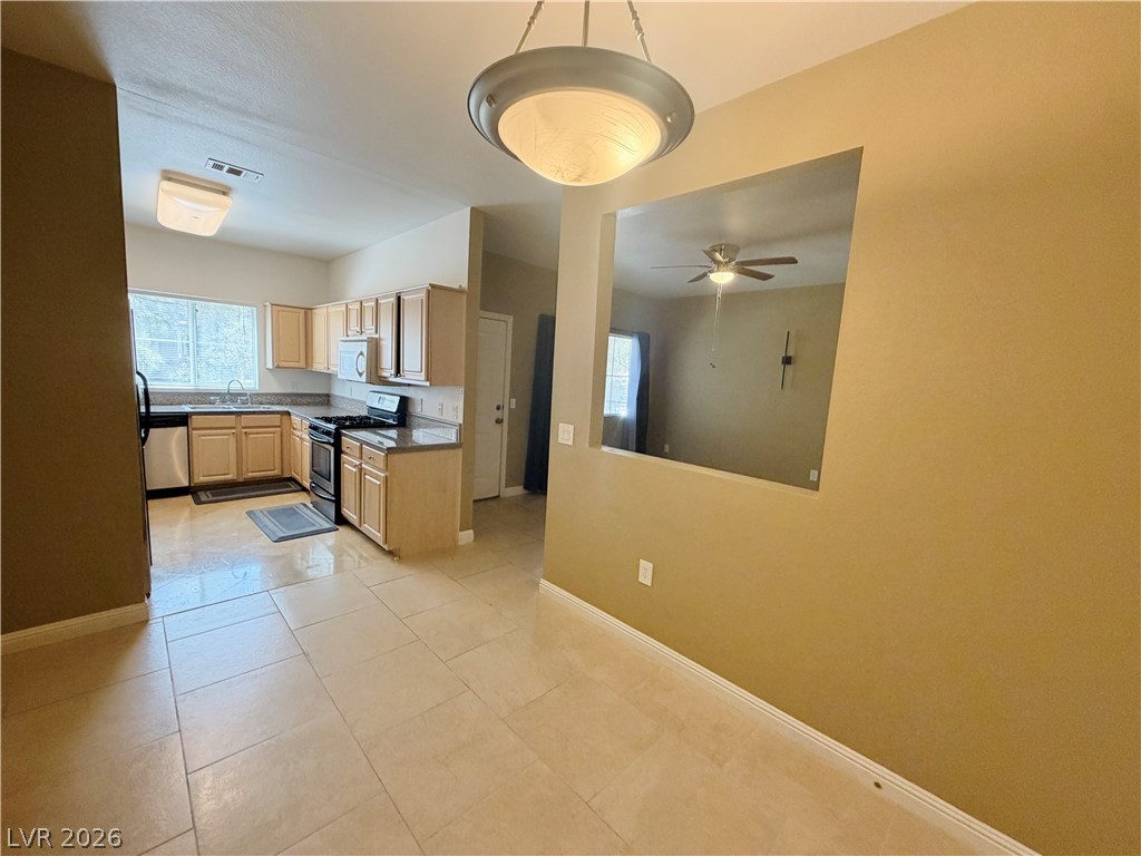 5250 South Rainbow Boulevard 2148 Property Photo 8