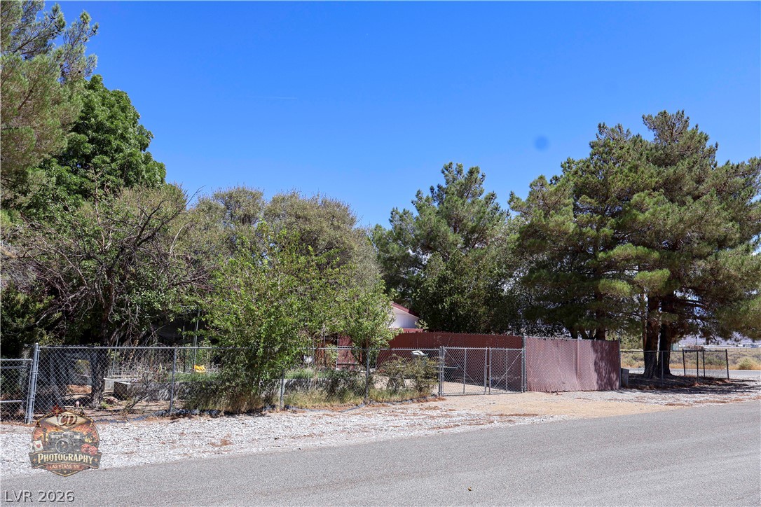 1380 South Happy Lane Property Photo 4