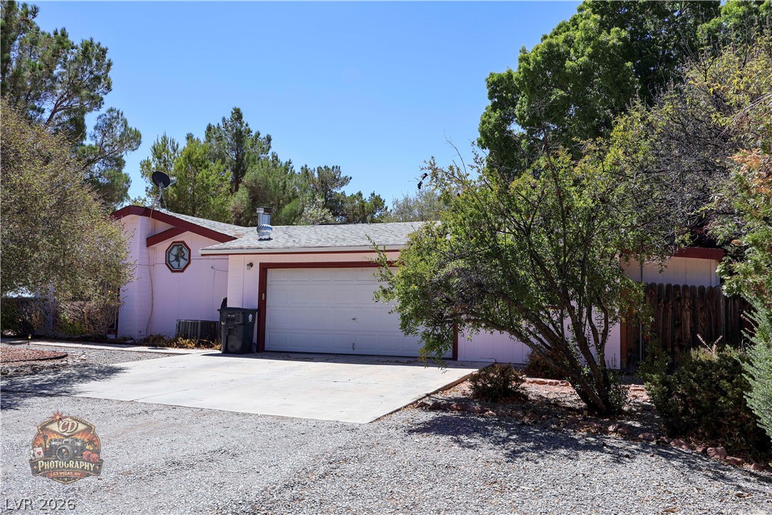 1380 South Happy Lane Property Photo 9