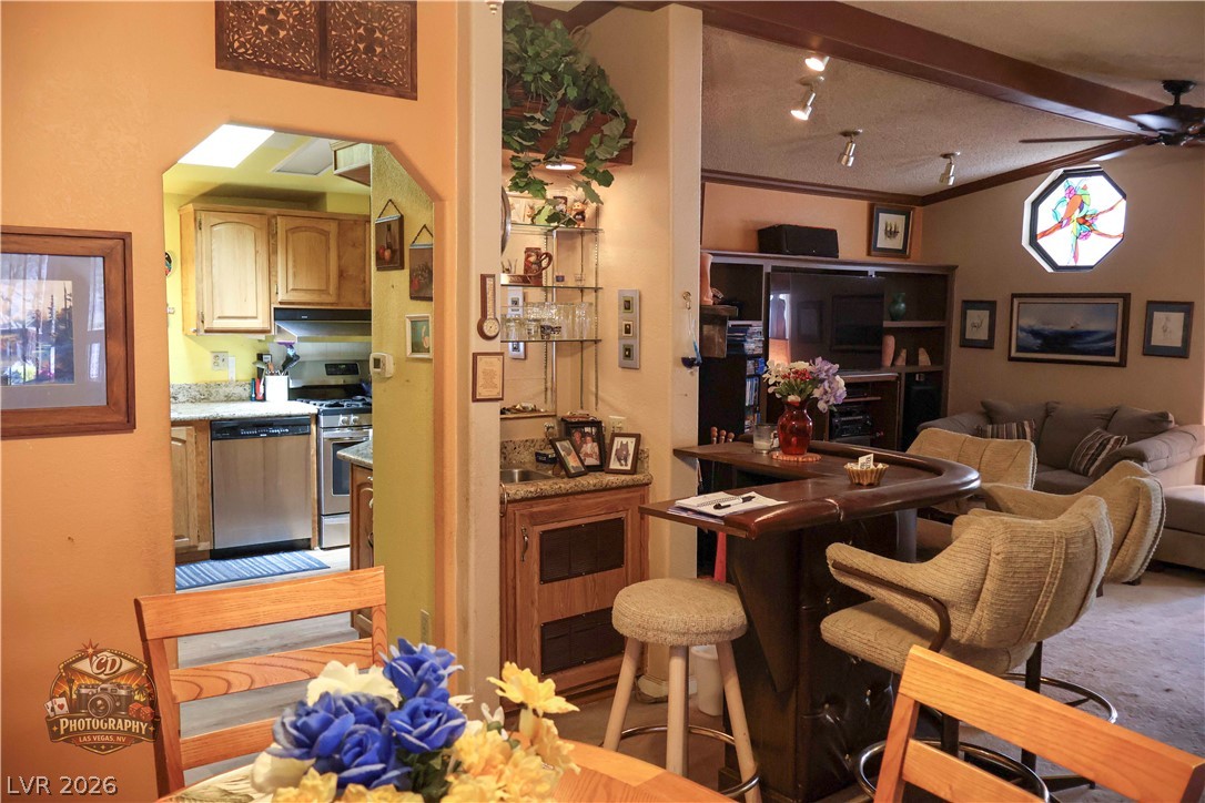 1380 South Happy Lane Property Photo 32