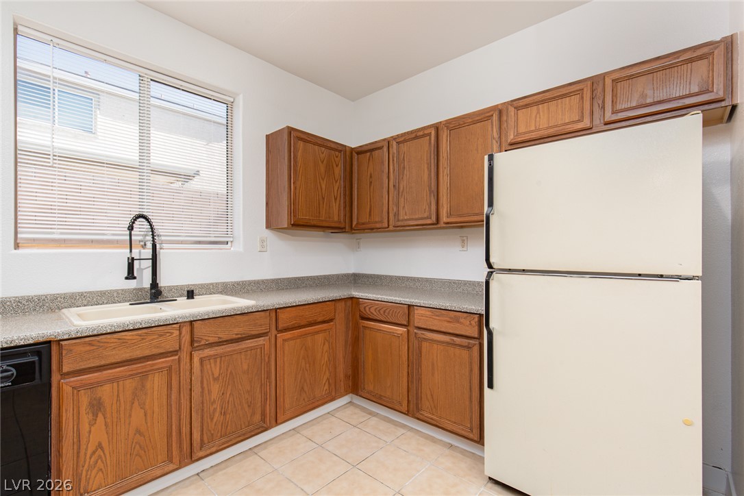 9046 Wine Cellar Avenue Property Photo 11