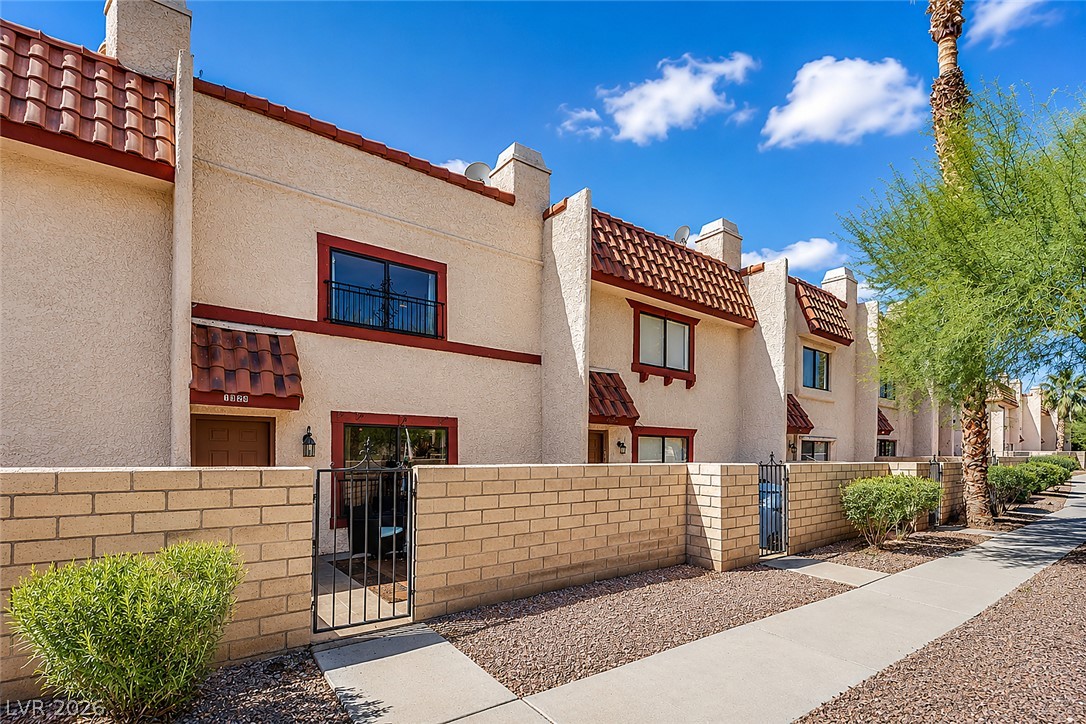 1324 Rawhide Street Property Photo 2