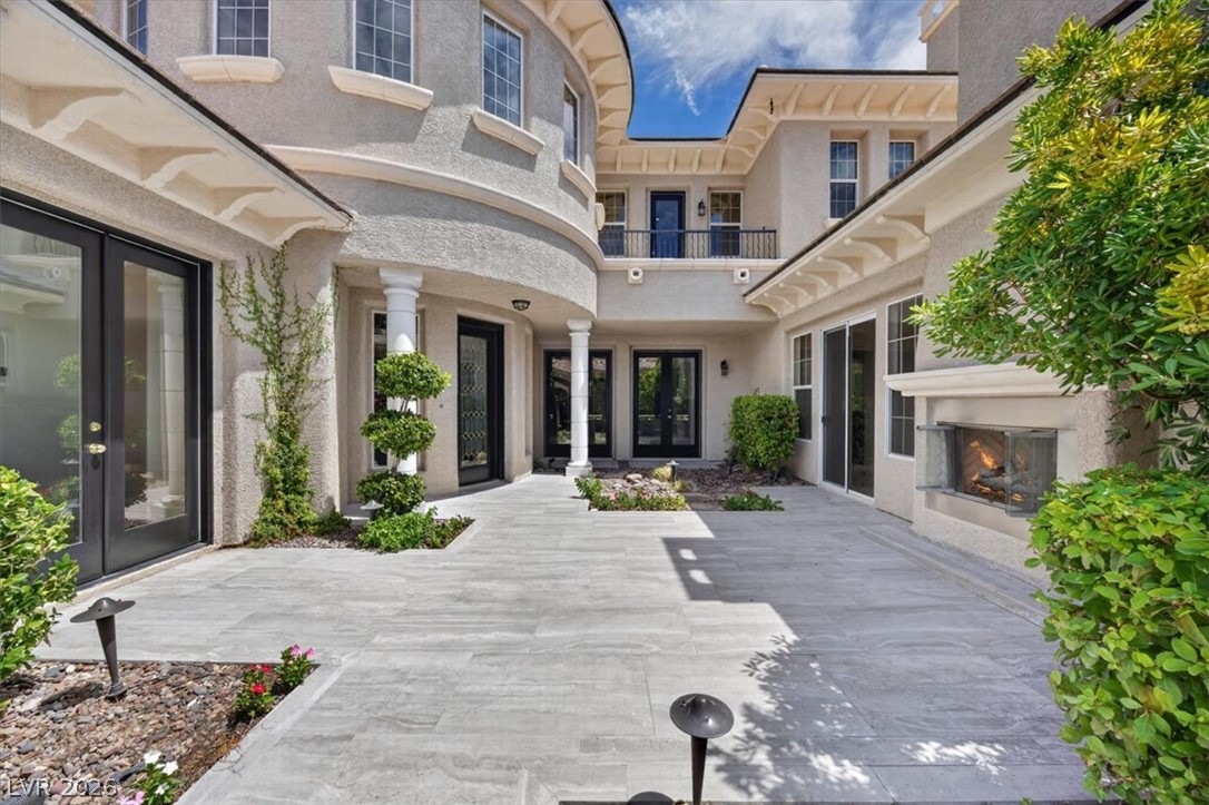204 Surtees Point Street Property Photo