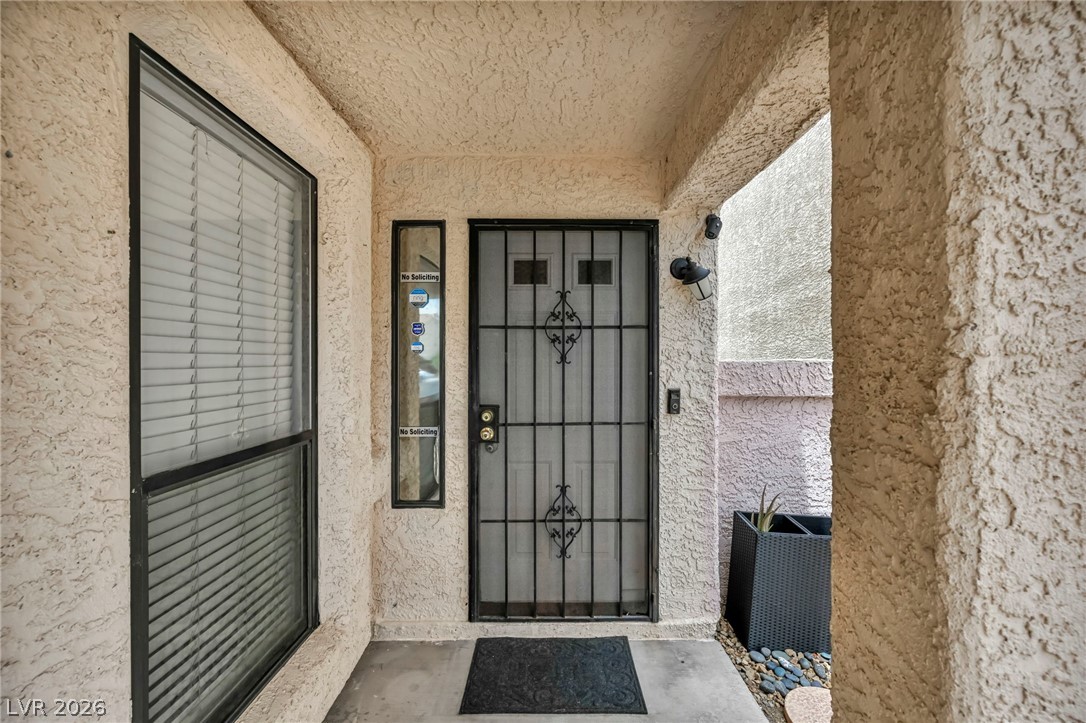 2804 Willow Wind Court Property Photo 10