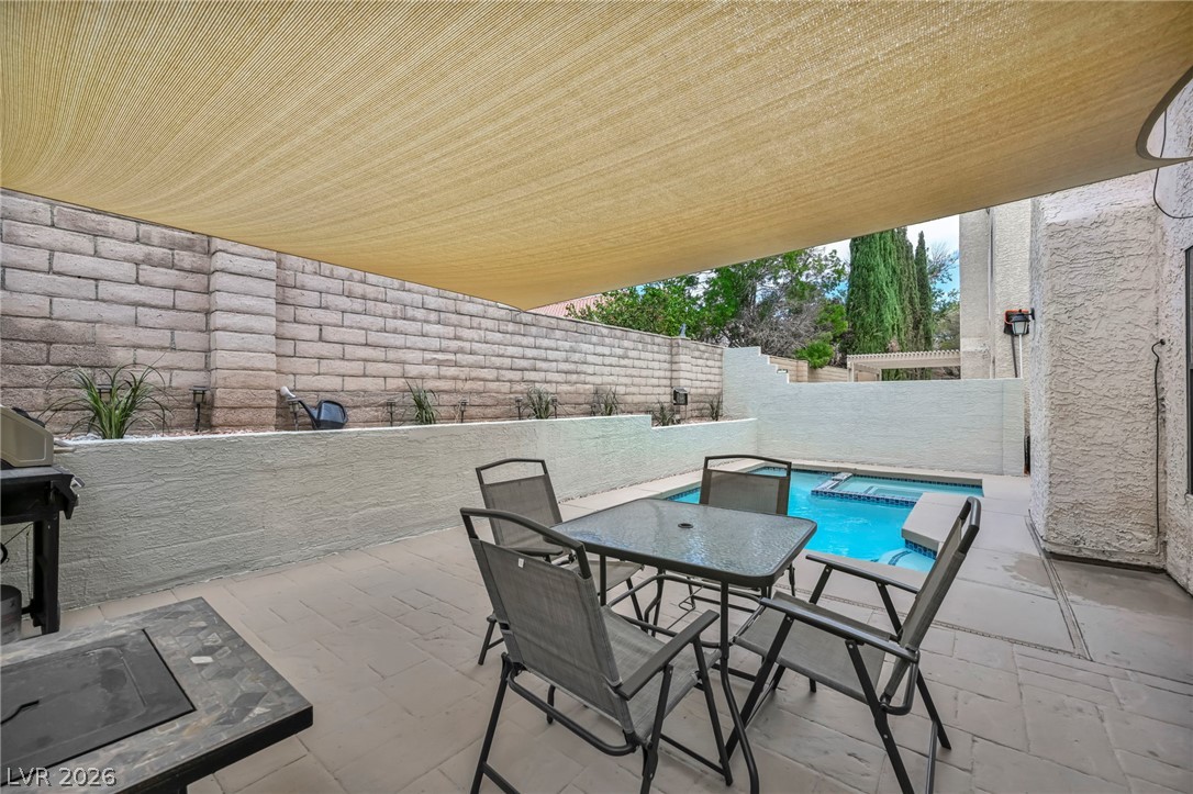 2804 Willow Wind Court Property Photo 18