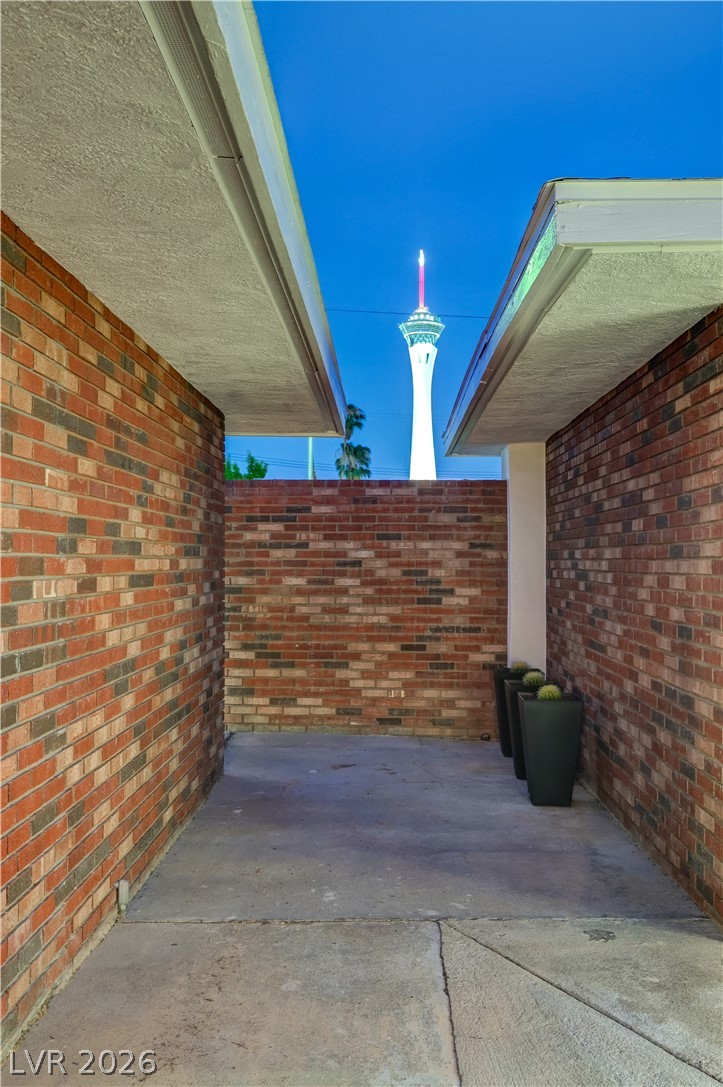 2101 Santiago Street Property Photo 45