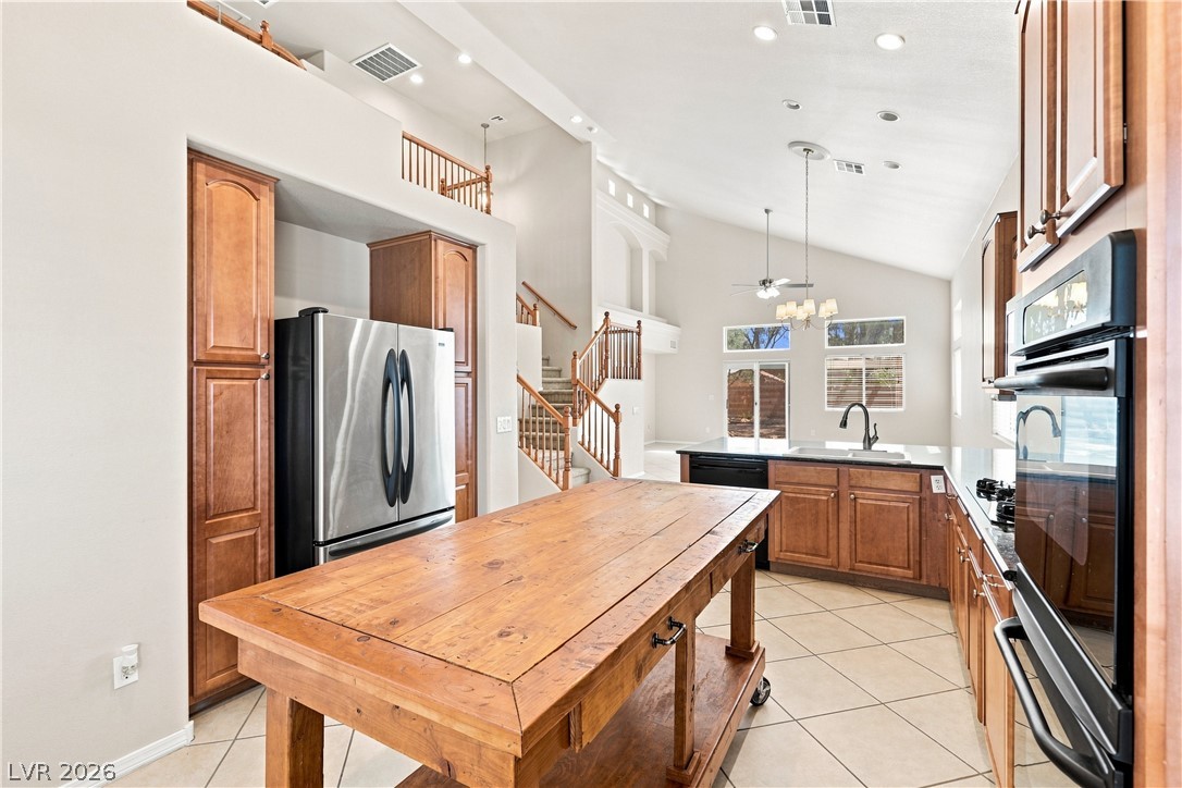 8160 Hodgson Mill Court Property Photo 7