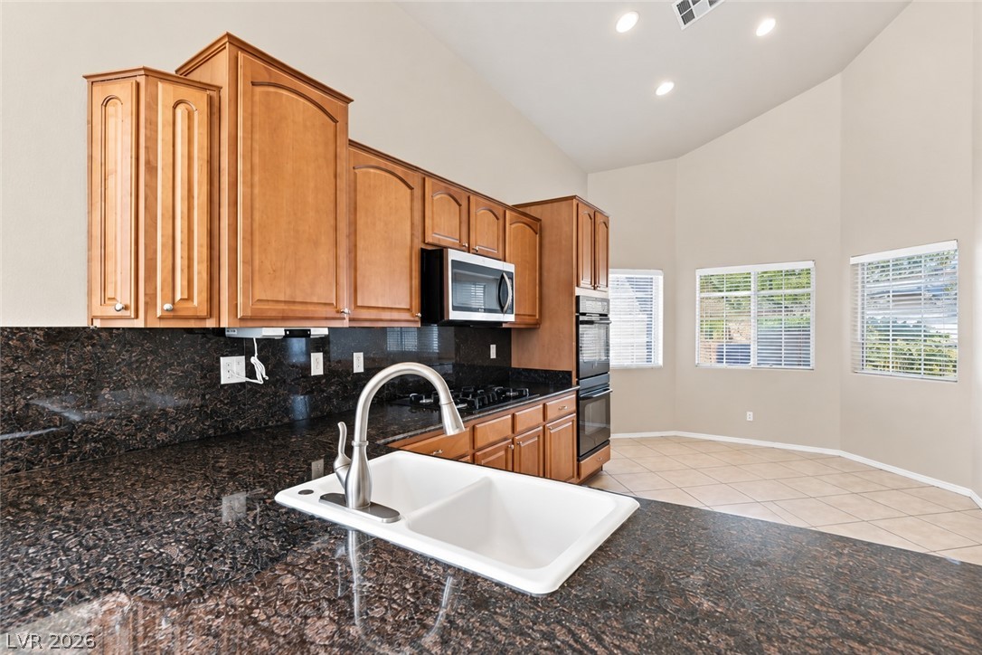 8160 Hodgson Mill Court Property Photo 8