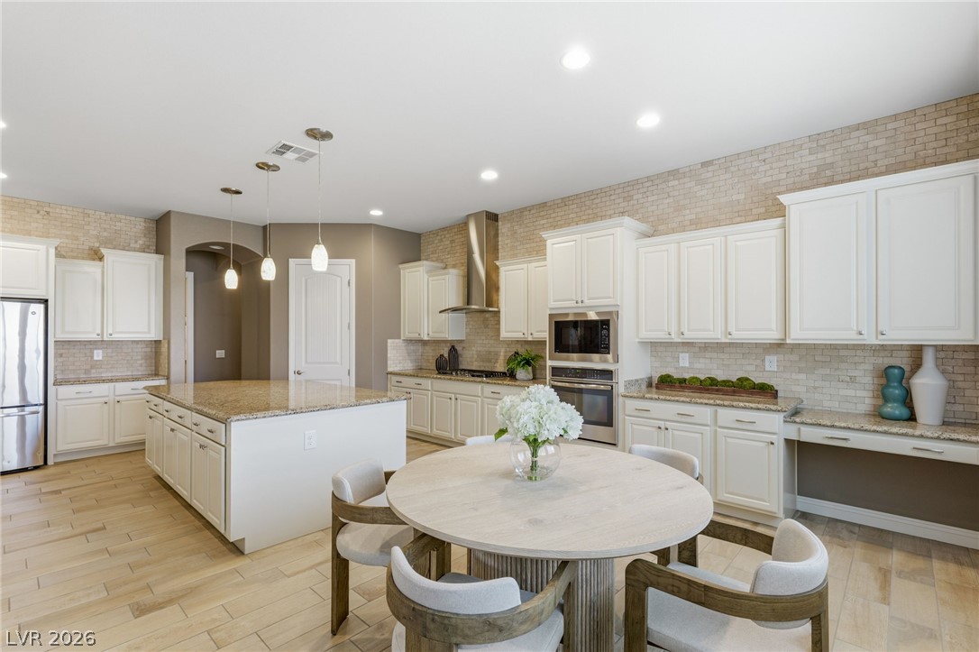 9985 Spider Creek Court Property Photo 8