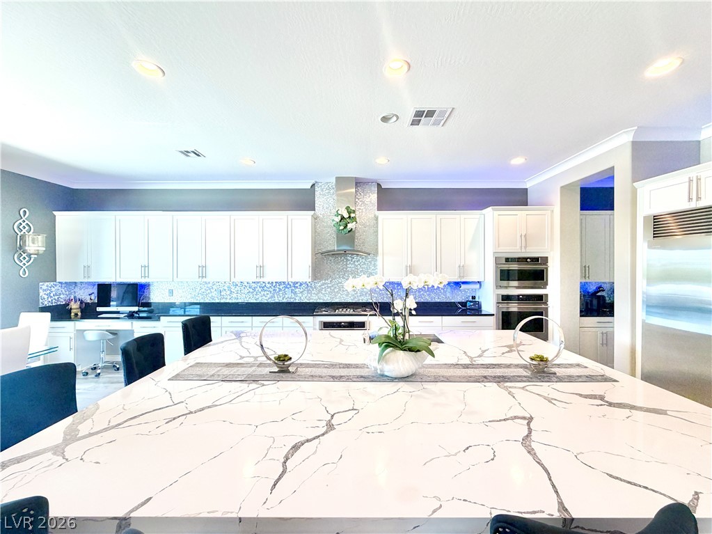 272 Highspring Street Property Photo 13