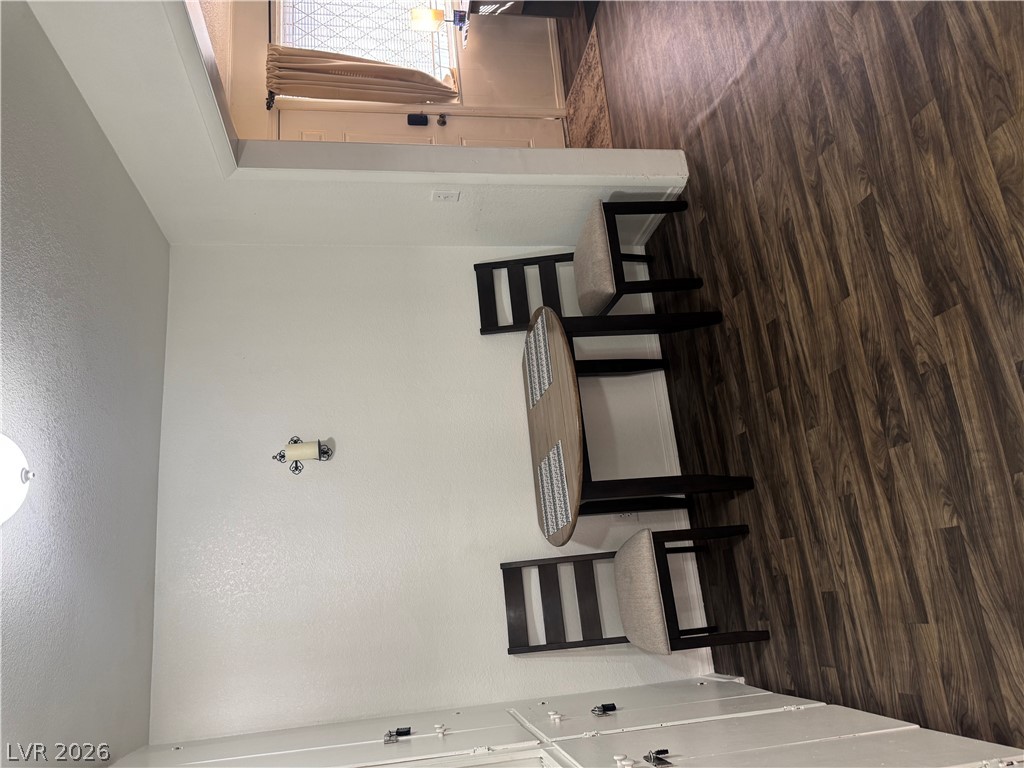 3982 Voxna Street Property Photo 10