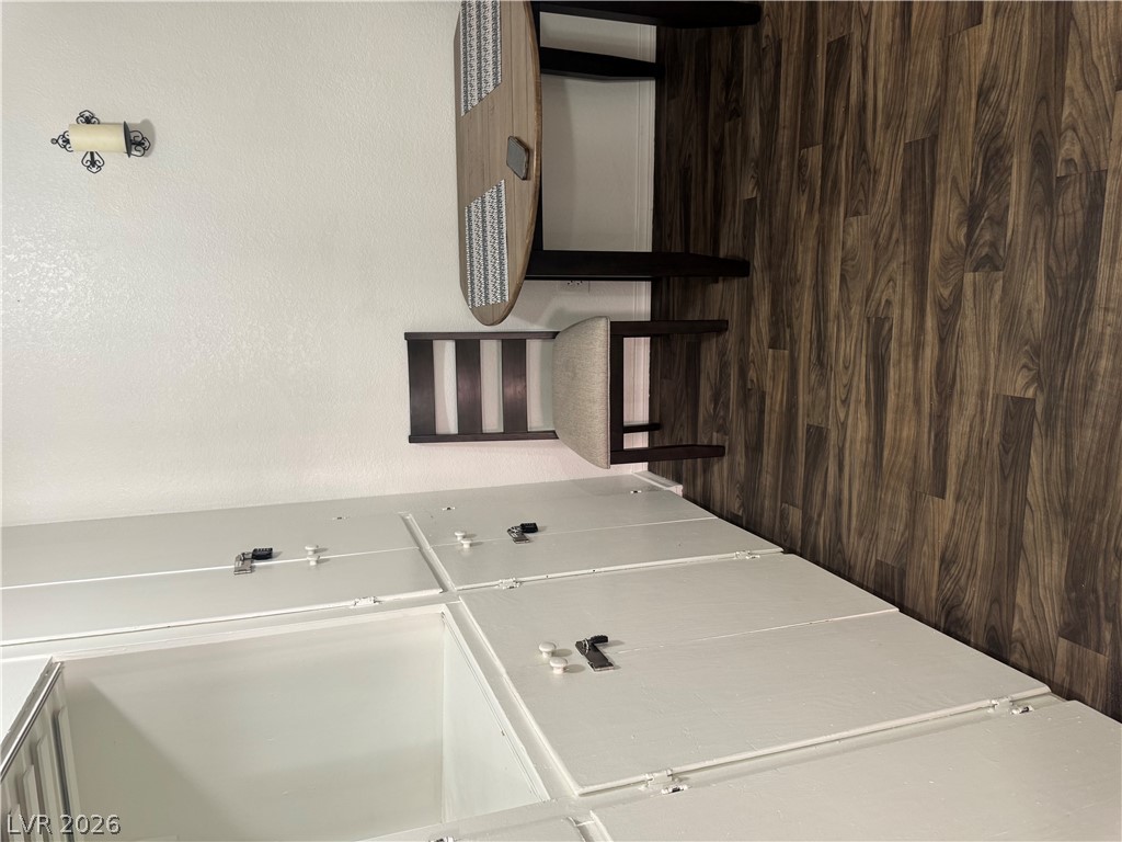 3982 Voxna Street Property Photo 15
