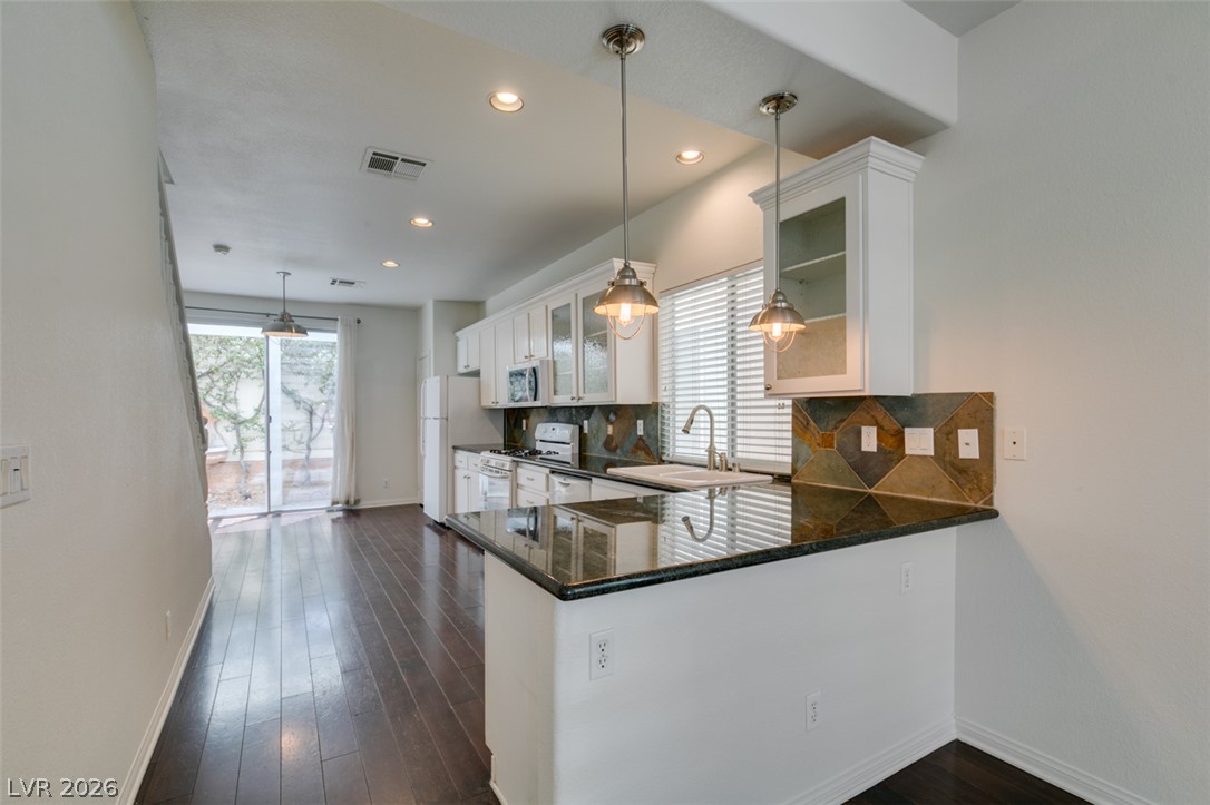 1667 Rainbow Dream Avenue 0 Property Photo 15