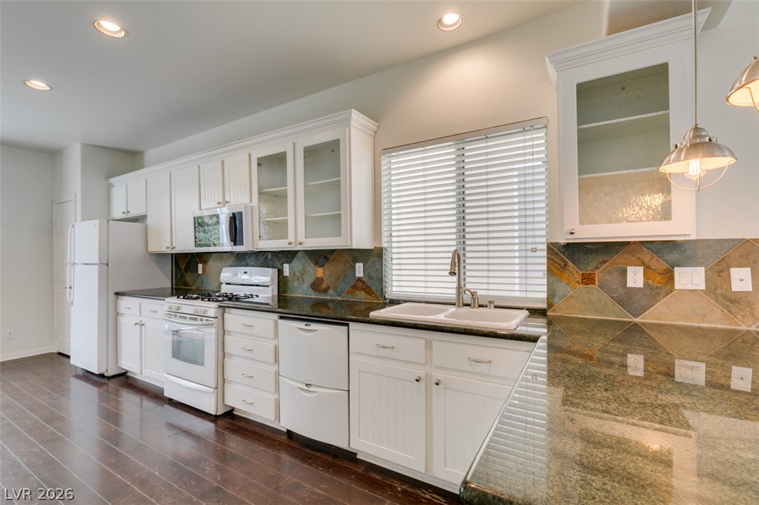 1667 Rainbow Dream Avenue 0 Property Photo 16