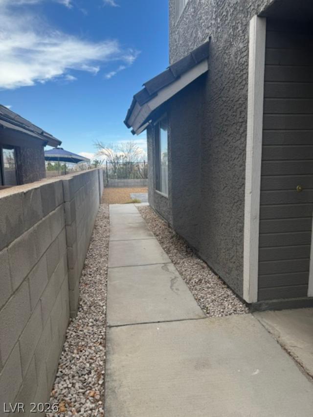 1681 Duarte Drive Property Photo 4