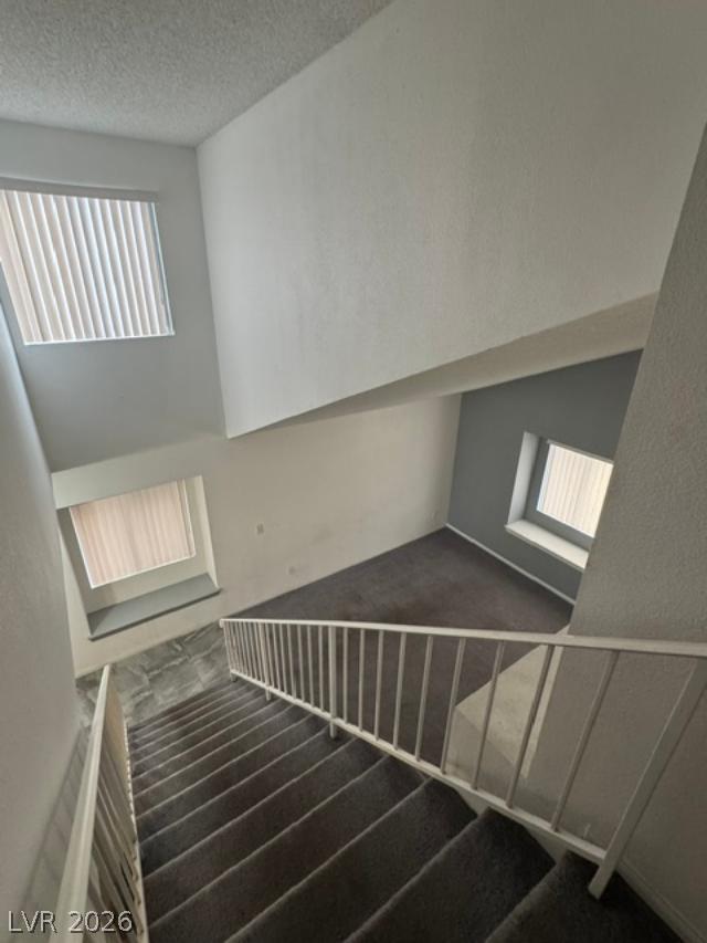 1681 Duarte Drive Property Photo 9