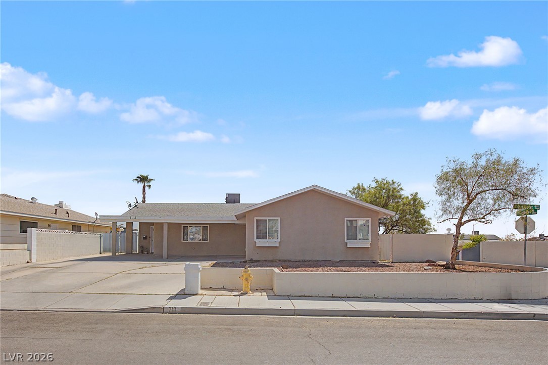 713 Vincent Way Property Photo 3