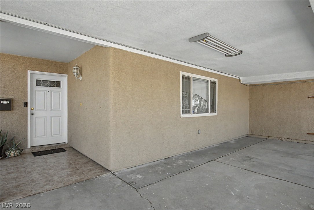 713 Vincent Way Property Photo 5