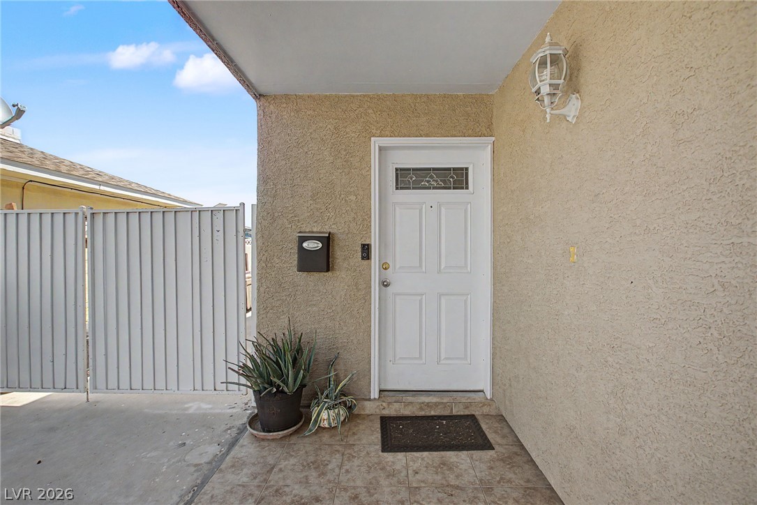 713 Vincent Way Property Photo 7