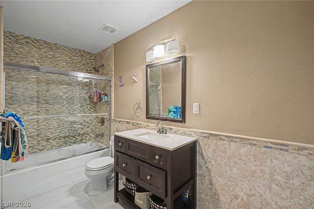 713 Vincent Way Property Photo 28