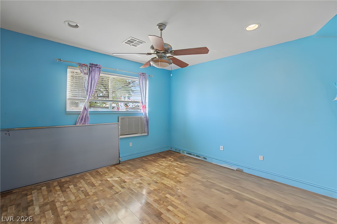 713 Vincent Way Property Photo 36