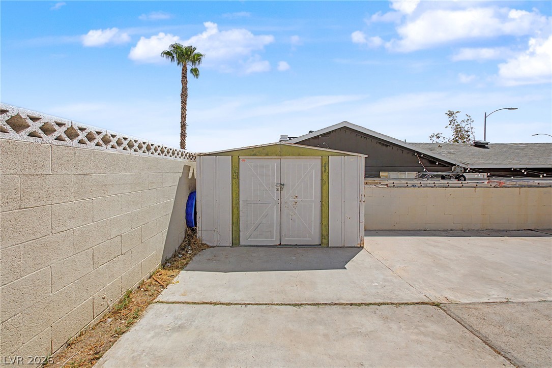 713 Vincent Way Property Photo 44