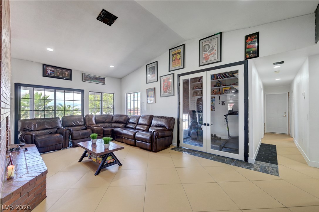 1275 Morning Sun Way Property Photo 11