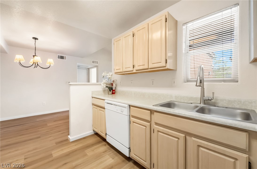 555 East Silverado Ranch Boulevard 2038 Property Photo 16