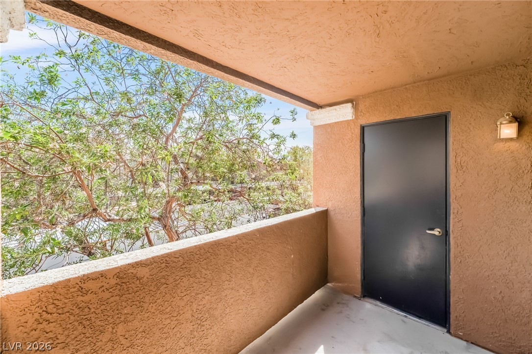 555 East Silverado Ranch Boulevard 2038 Property Photo 27