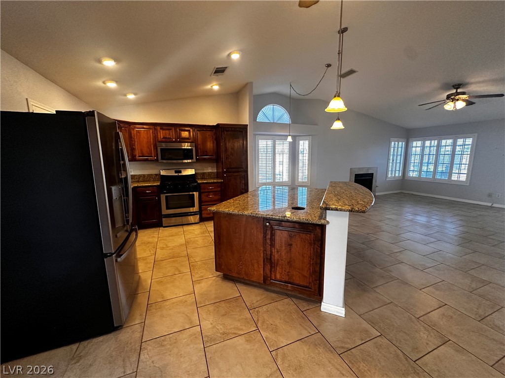 3324 Cactus Springs Drive Property Photo 4