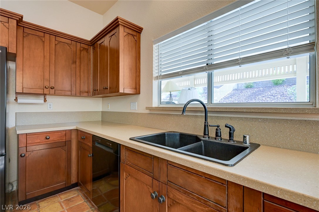 184 Adomeit Drive Property Photo 23