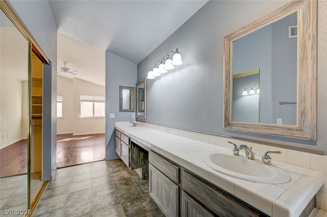 184 Adomeit Drive Property Photo 41