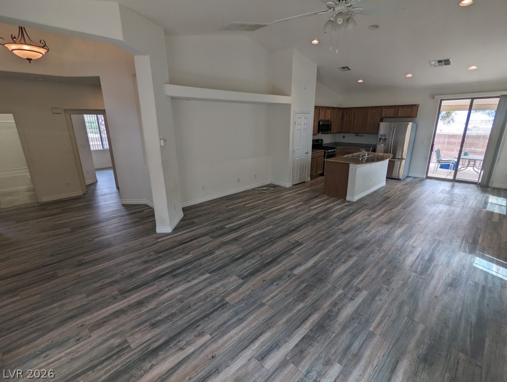 8148 Slate Falls Street Property Photo 5