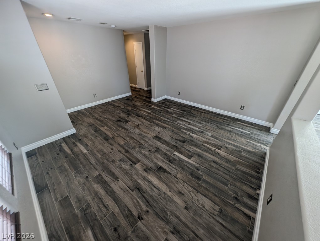 4917 Hostetler Avenue Property Photo 4