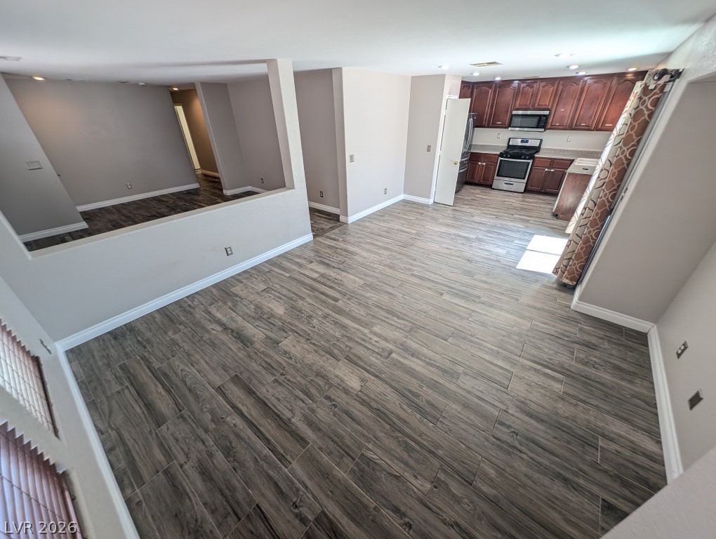 4917 Hostetler Avenue Property Photo 6