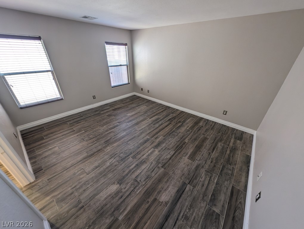 4917 Hostetler Avenue Property Photo 9