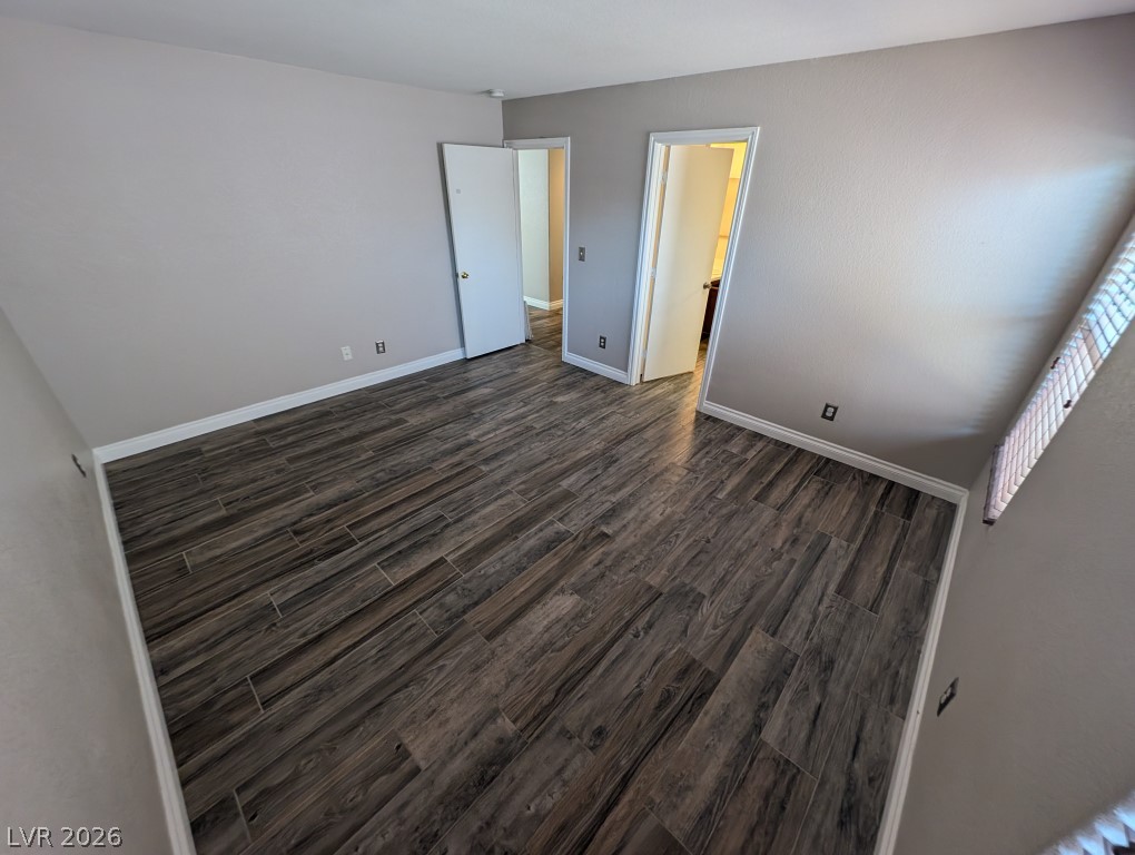 4917 Hostetler Avenue Property Photo 11