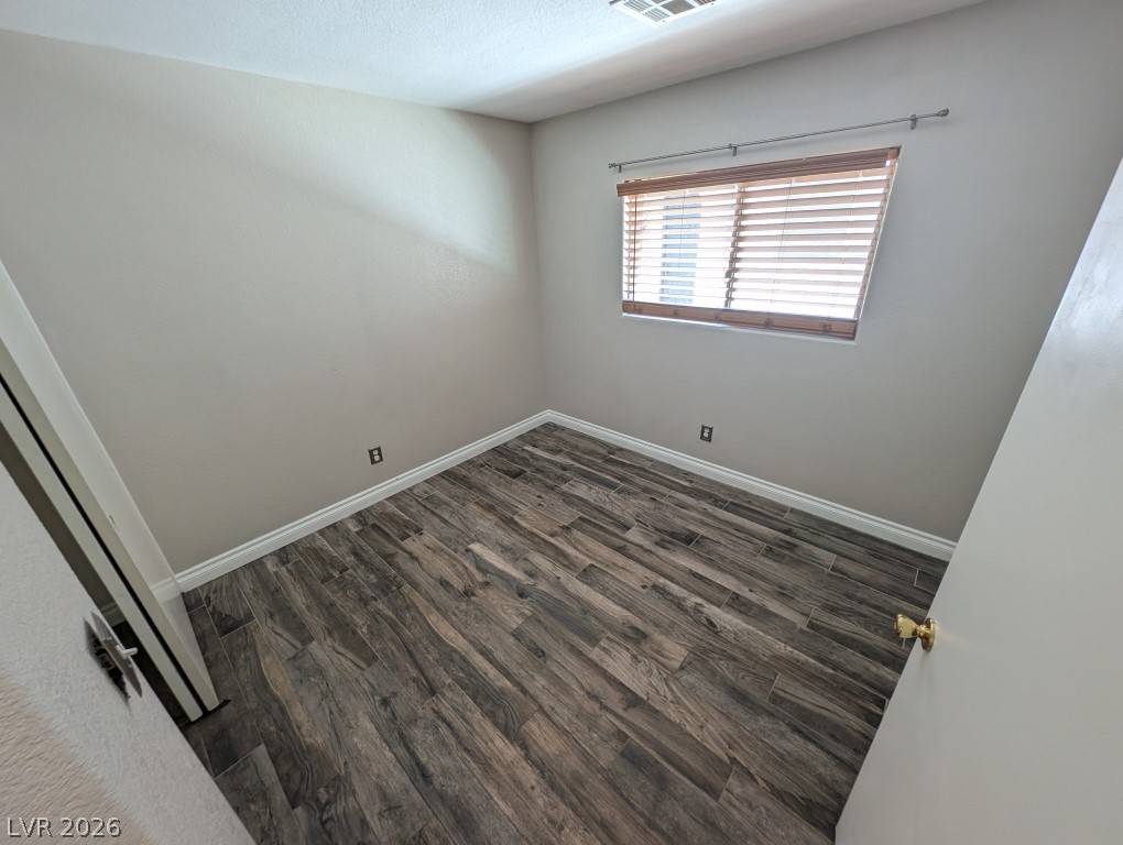 4917 Hostetler Avenue Property Photo 17