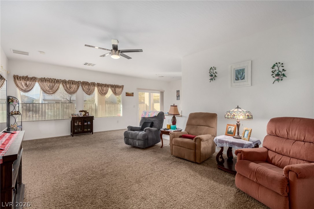 7927 Crested Starling Court Property Photo 12