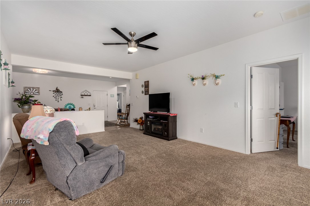 7927 Crested Starling Court Property Photo 15
