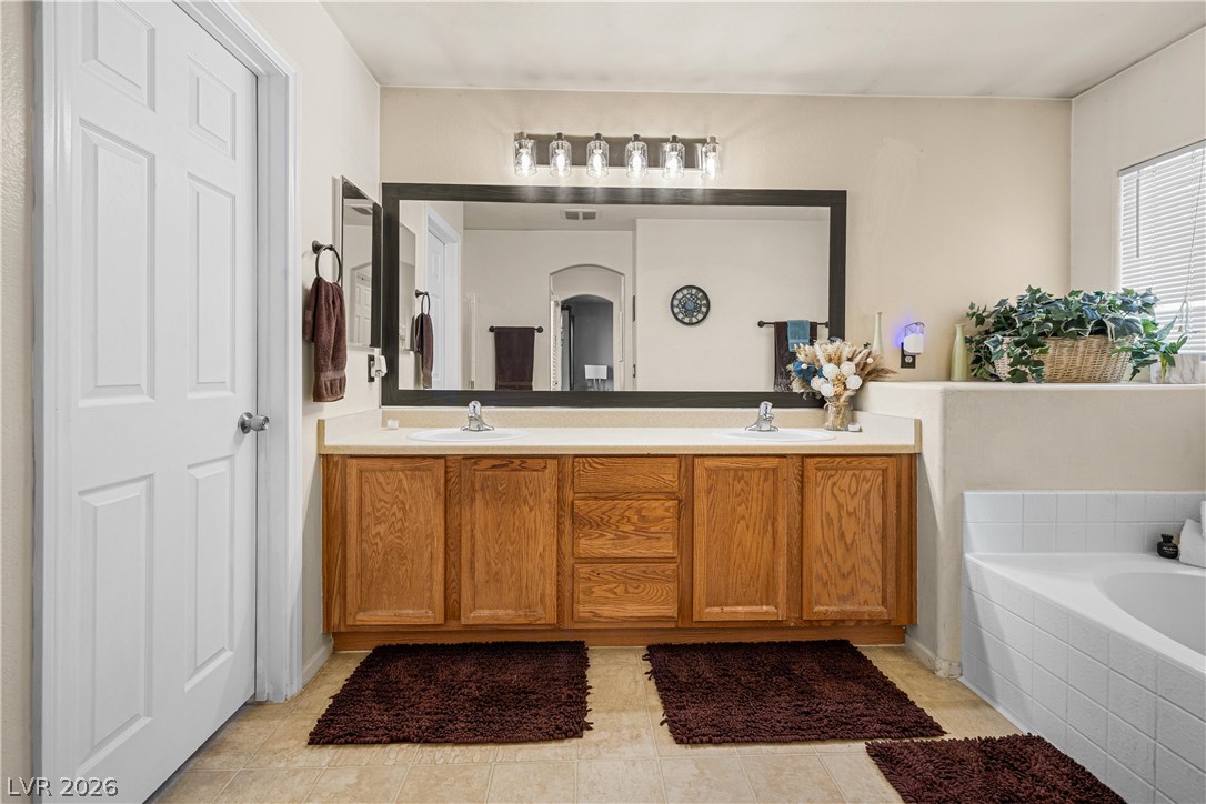 7390 Carrot Ridge Street Property Photo 12